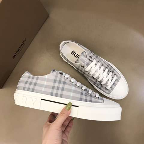 High Quality Replica Burberry sneakers for Men