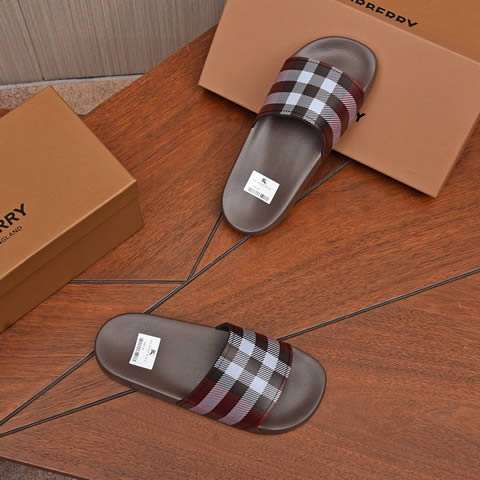 High Quality Replica Burberry slippers for Men