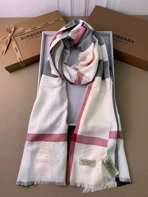 Replica Burberry Seep Cashmere Scarves