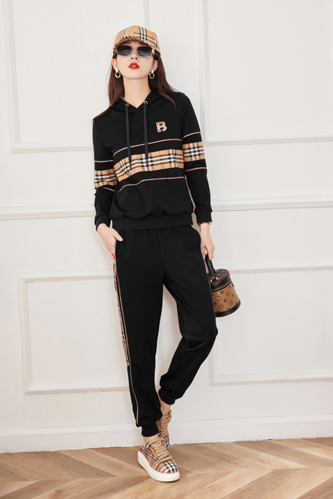 High Quality Replica Burberry Suits For Woman