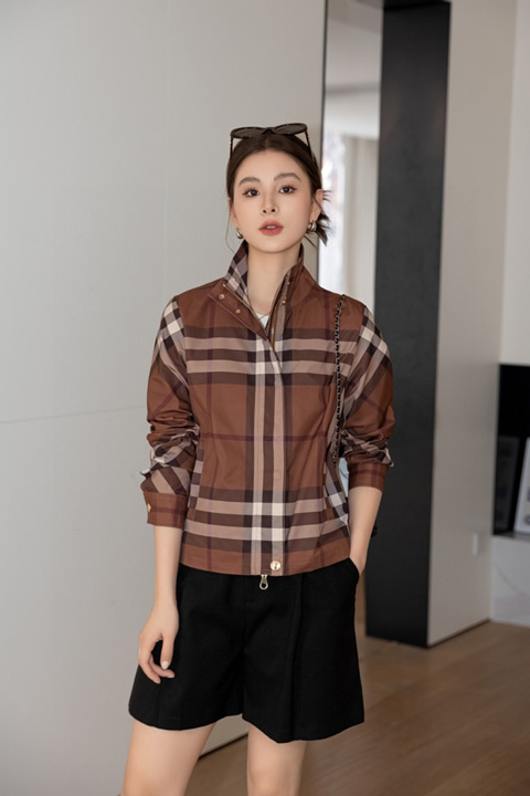 High Quality Replica Burberry Suits For Woman