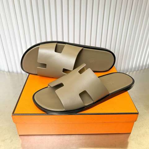 Replica High Quality Hermes Slipper for Men 