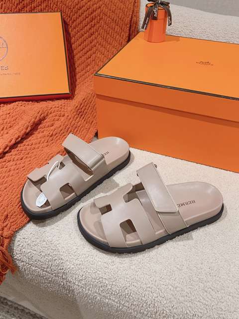 Replica High Quality Hermes Slipper for Men 