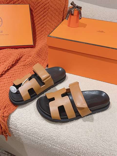 Replica High Quality Hermes Slipper for Men 