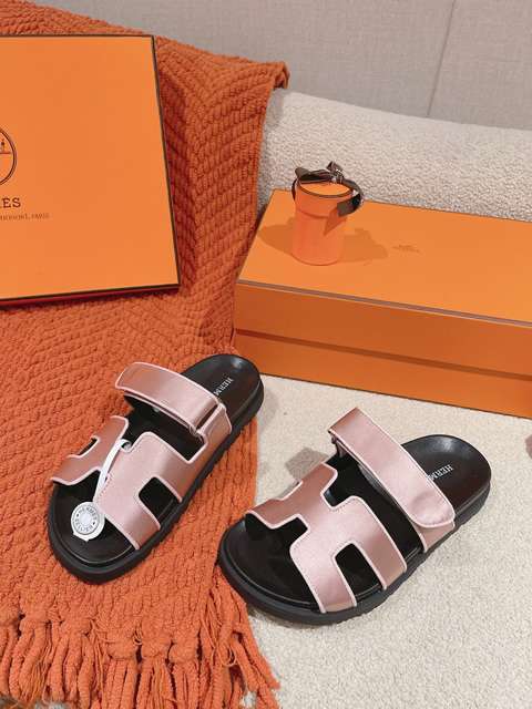 Replica High Quality Hermes Slipper for Men 