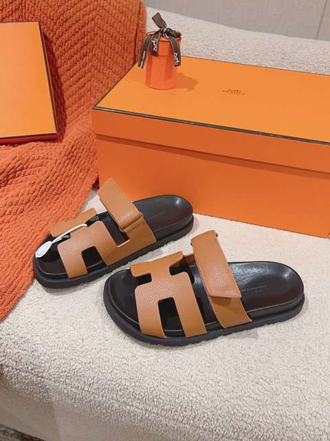 Replica High Quality Hermes Slipper for Men 