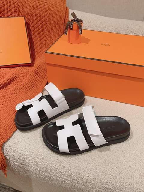 Replica High Quality Hermes Slipper for Men 