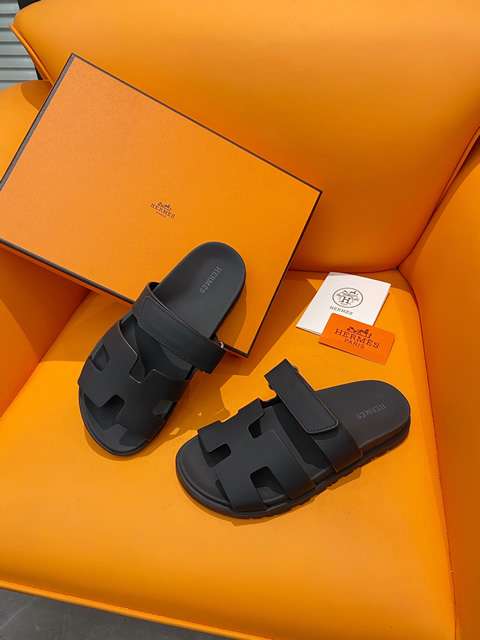 Replica High Quality Hermes Slipper for Men 