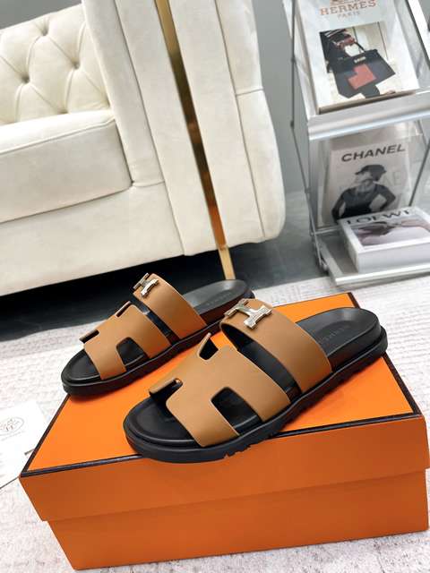 Replica High Quality Hermes Slipper for Men 