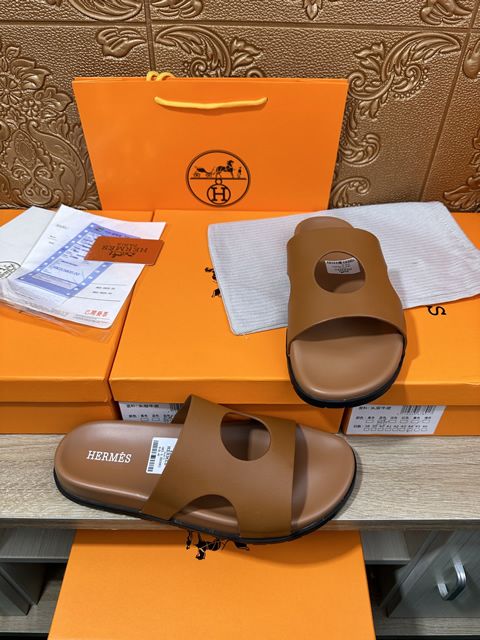 Replica High Quality Hermes Slipper for Men 