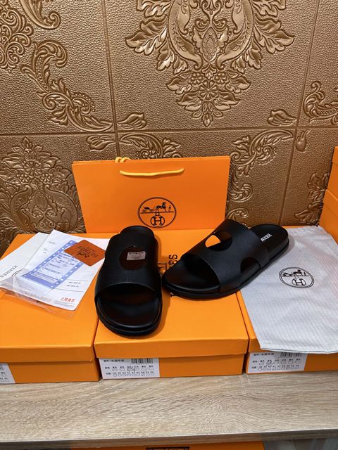 Replica High Quality Hermes Slipper for Men 