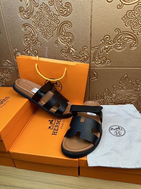 Replica High Quality Hermes Slipper for Men 