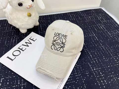 Replica Loewe Caps