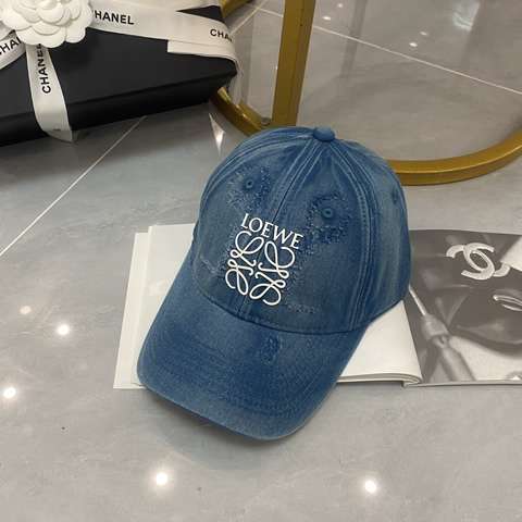 Replica Loewe Caps