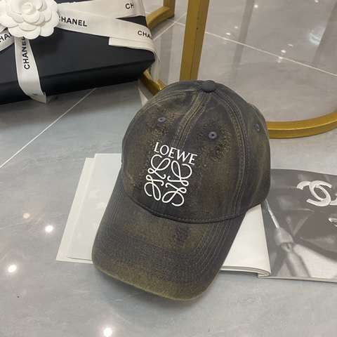 Replica Loewe Caps