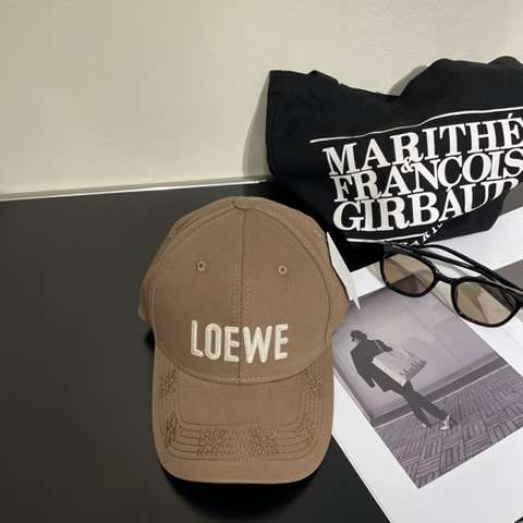 Replica Loewe Caps