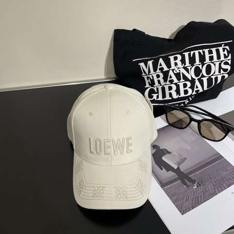 Replica Loewe Caps