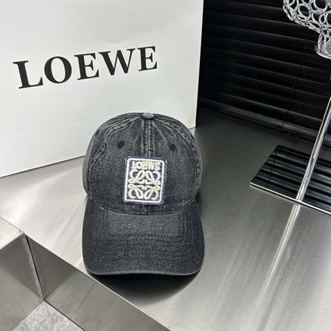 Replica Loewe Caps