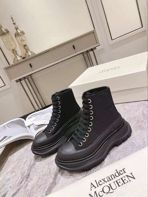 Replica High Quality McQueen Shoes For Men