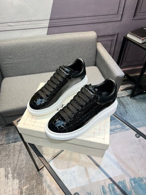 High Quality Replica McQueen Sneakers for Men