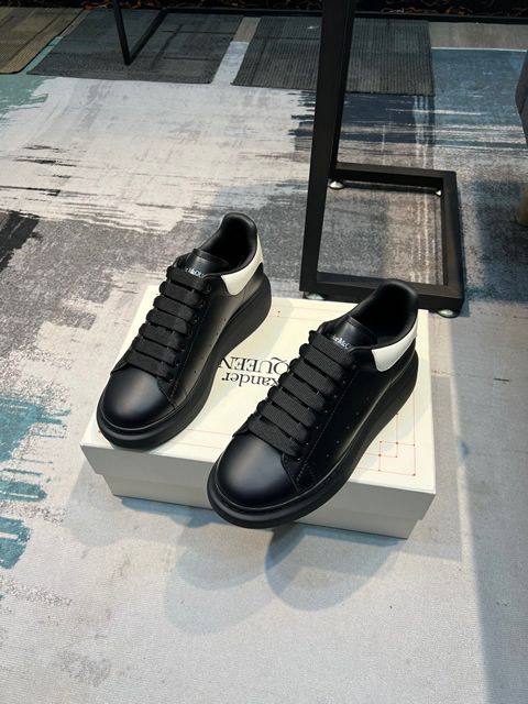 High Quality Replica McQueen Sneakers for Men