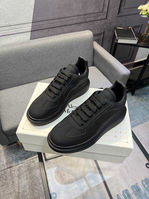 High Quality Replica McQueen Sneakers for Men