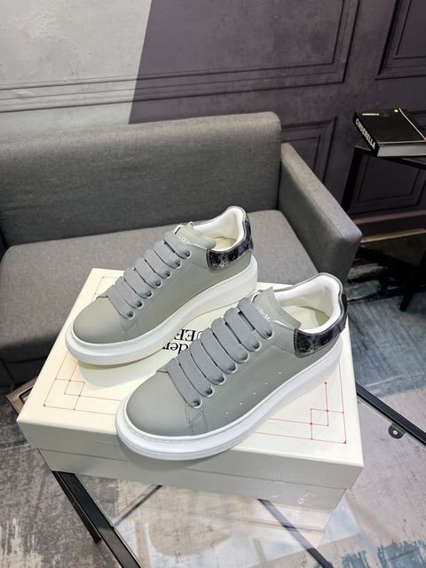 High Quality Replica McQueen Sneakers for Men