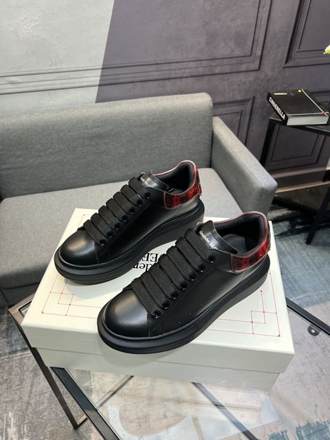 High Quality Replica McQueen Sneakers for Men