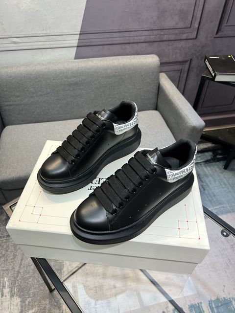 High Quality Replica McQueen Sneakers for Men