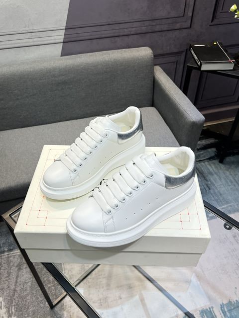 High Quality Replica McQueen Sneakers for Men