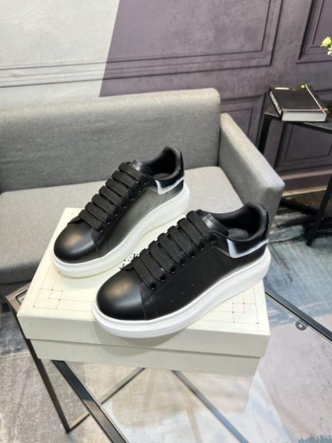 High Quality Replica McQueen Sneakers for Men