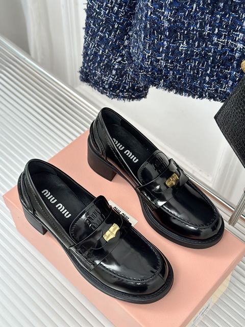 High Quality Replica Miumiu shoes for Women