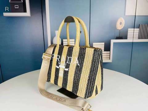 Replica Prada Bags model D6581