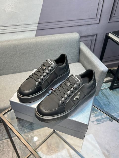 High Quality Replica Pradae Sneakers for Men