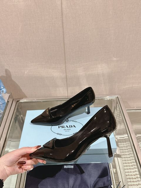 High Quality Replica Prada Little leather shoes for Women