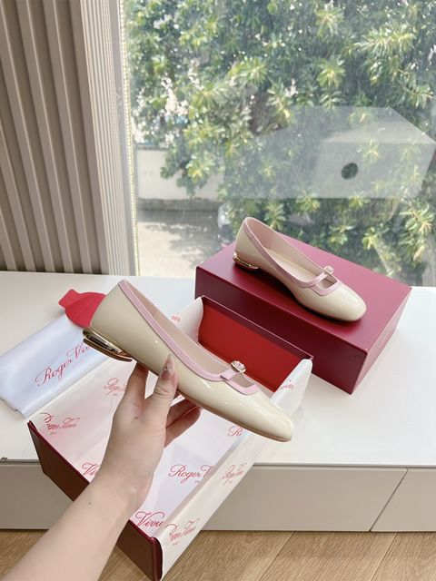 Replica High Quality Roger Vivier Shoes For Women