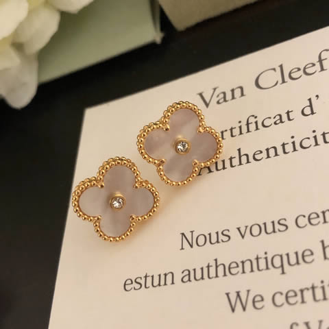 Replica Van Cleef & Arpels jewelry